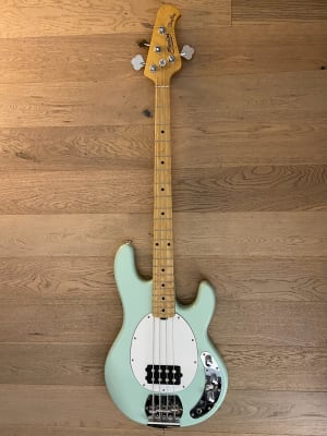 Bajo Electrico Sterling by Music Man StingRay 4 (SKU:2058)1
