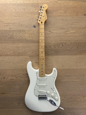 Guitarra Electrico Fender Stratocaster SSS Player MIM (SKU:2521)1