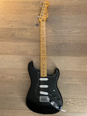 Guitarra Electrico Fender Stratocaster SSS Standard MIM (SKU:2347)1