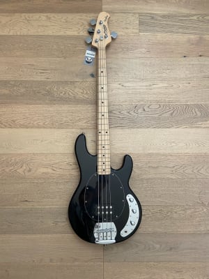 Bajo Electrico Sterling by Music Man StingRay 4 (SKU:1974)2