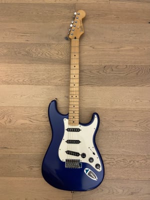 Guitarra Electrico Fender Stratocaster SSS Standard MIM (SKU:1932)1