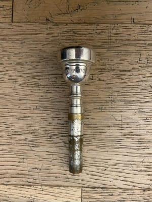 Trompeta  Vincent Bach 7C (SKU:2502)1