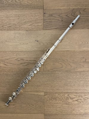 Flauta Traversa Plato cerrado Gemeinhardt M2 (SKU:1879)2