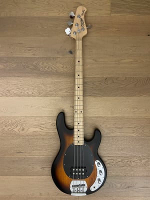 Bajo Electrico Sterling by Music Man StingRay 4 (SKU:1955)1