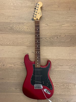 Guitarra Electrico Fender Stratocaster SSS Standard MIM (SKU:2345)1