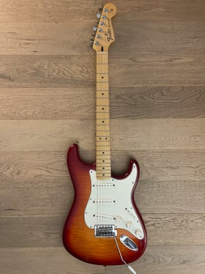 Guitarra Electrico Fender Stratocaster SSS Standard MIM Plustop (SKU:2063)1