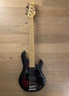 Bajo Electrico Sterling by Music Man StingRay 5 (SKU:2872)1
