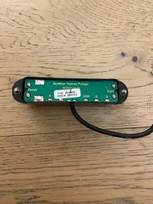Guitarra Electrico Seymour Duncan SHR-1b (SKU:2739)2