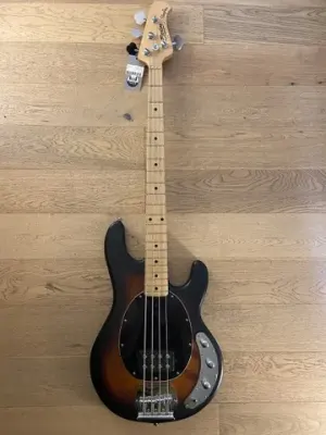 Bajo Electrico Sterling by Music Man StingRay 4