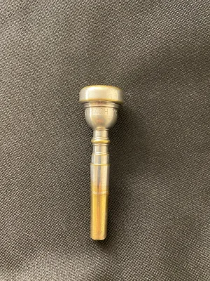 Trompeta  Vincent Bach 7C (SKU:2854)1