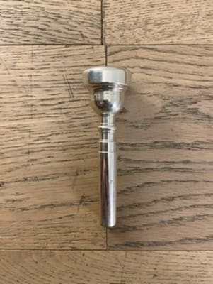 Trompeta  Vincent Bach 3C (SKU:2654)1