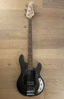 Bajo Electrico Sterling by Music Man StingRay 4