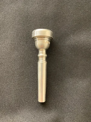 Trompeta  Yamaha 18C4 (SKU:2863)1
