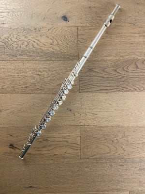 Flauta Traversa Plato cerrado Yamaha YFL-24S