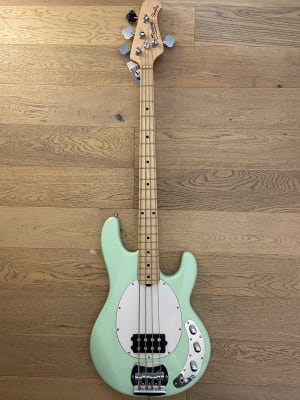 Bajo Electrico Sterling by Music Man StingRay 4 (SKU:2705)1