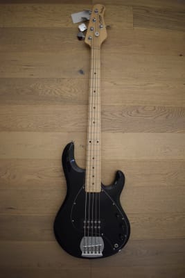 Bajo Electrico Sterling by Music Man StingRay 5 (SKU:1856)2