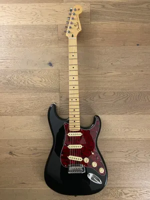 Guitarra Electrico Fender Stratocaster SSS Player MIM (SKU:2813)1