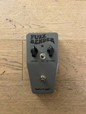 Guitarra Electrico Behringer Fuzz Bender (SKU:2783)