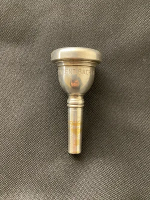 Trombon Tenor Vincent Bach 6 1/2 AL (SKU:2844)1