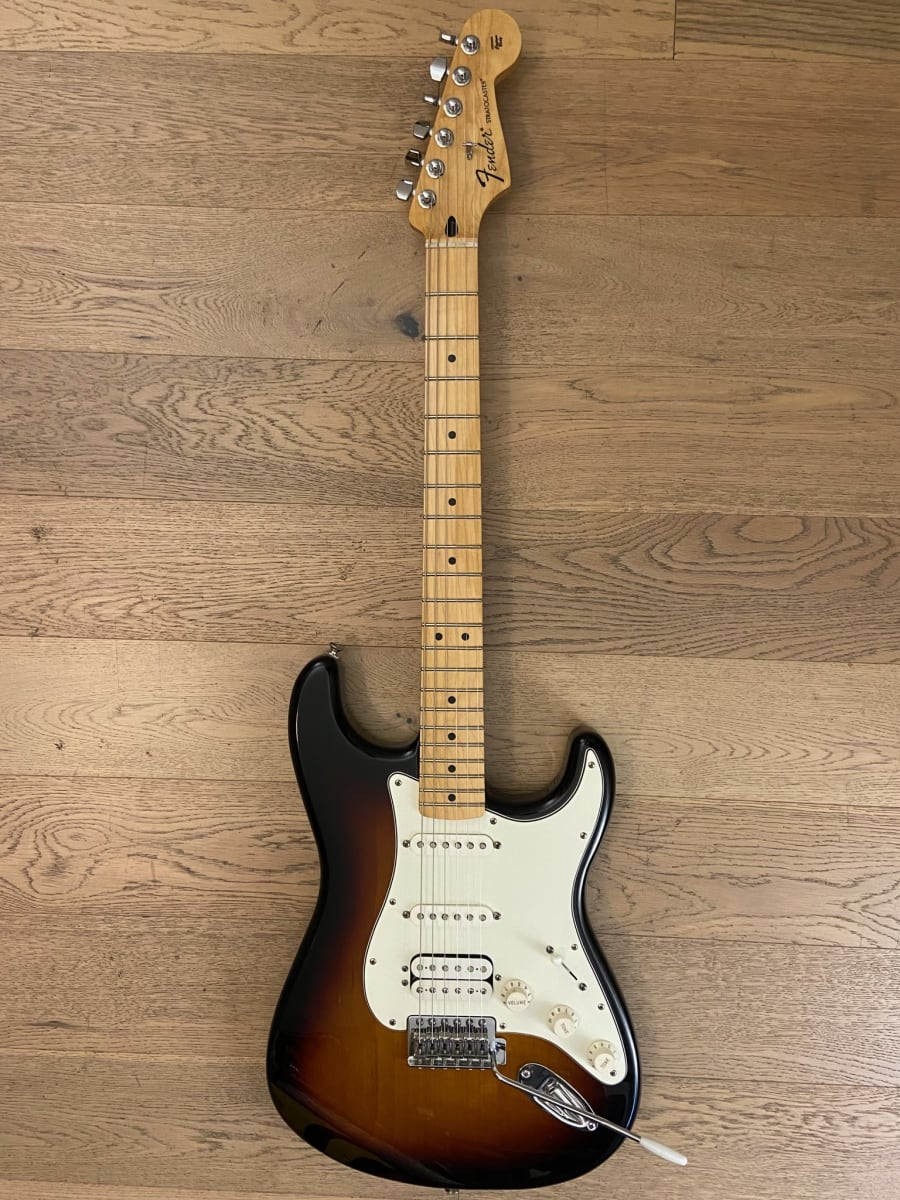 Guitarra Electrico Fender Stratocaster HSS Standard MIM (SKU:2223