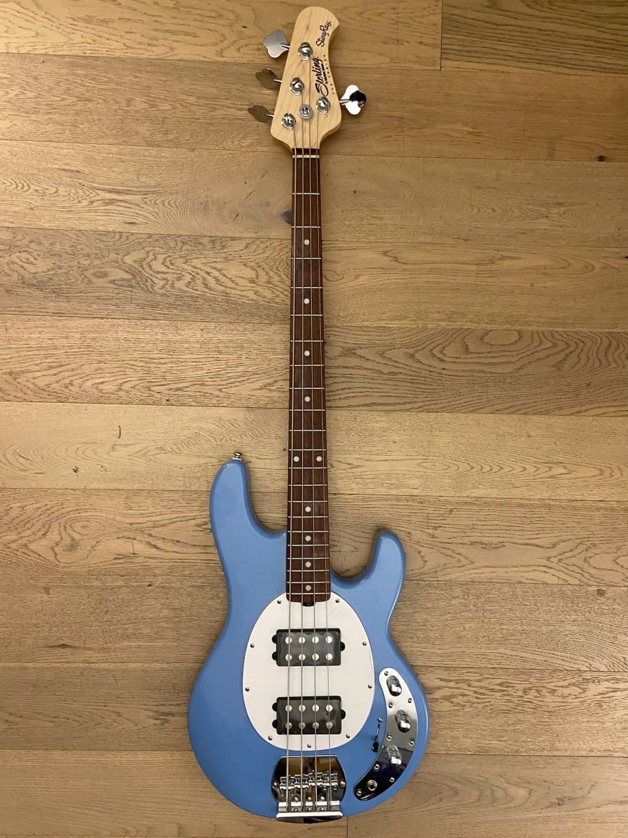 Bajo Electrico Sterling by Music Man StingRay 4 HH (SKU:2155