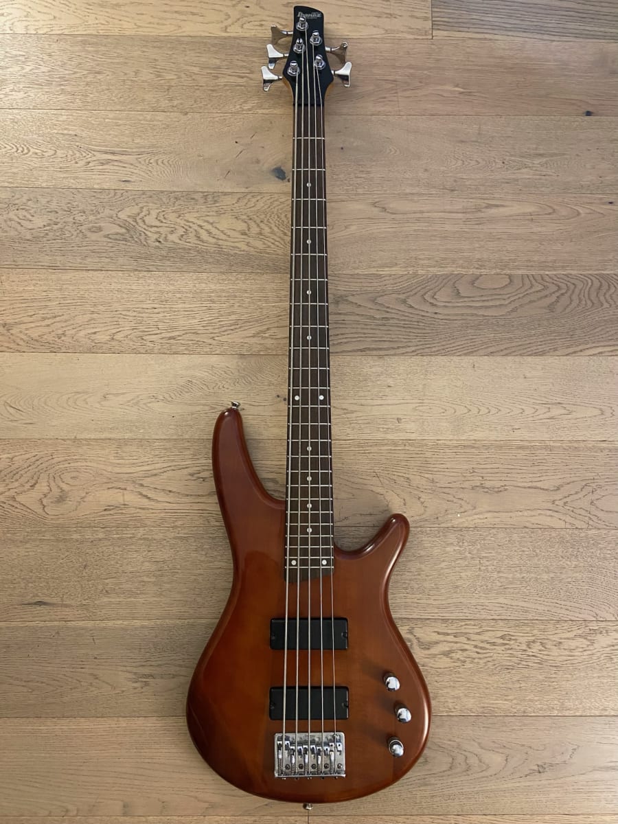 Bajo Electrico Ibanez GSR-395 (SKU:2136) | Instrumentos Chile