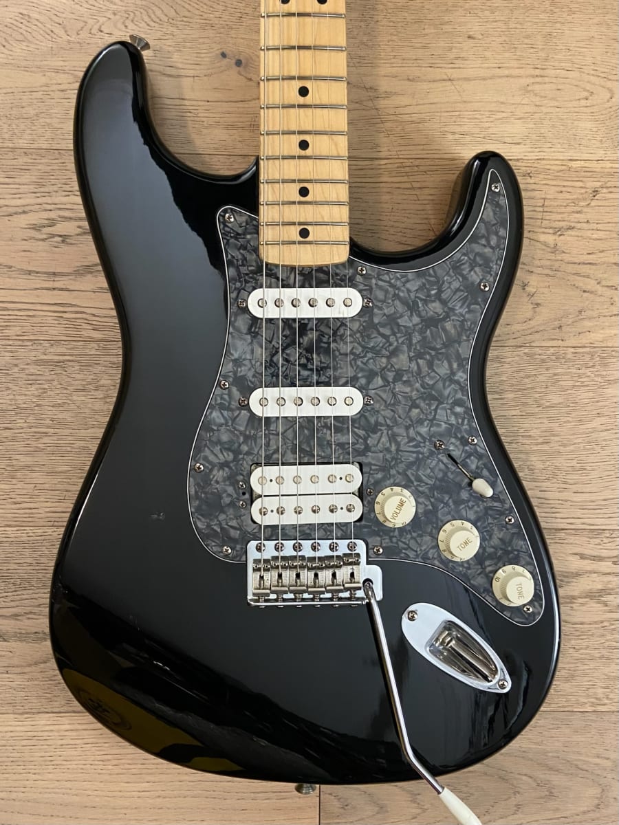 Guitarra Electrico Fender Stratocaster HSS Standard MIM (SKU:2224