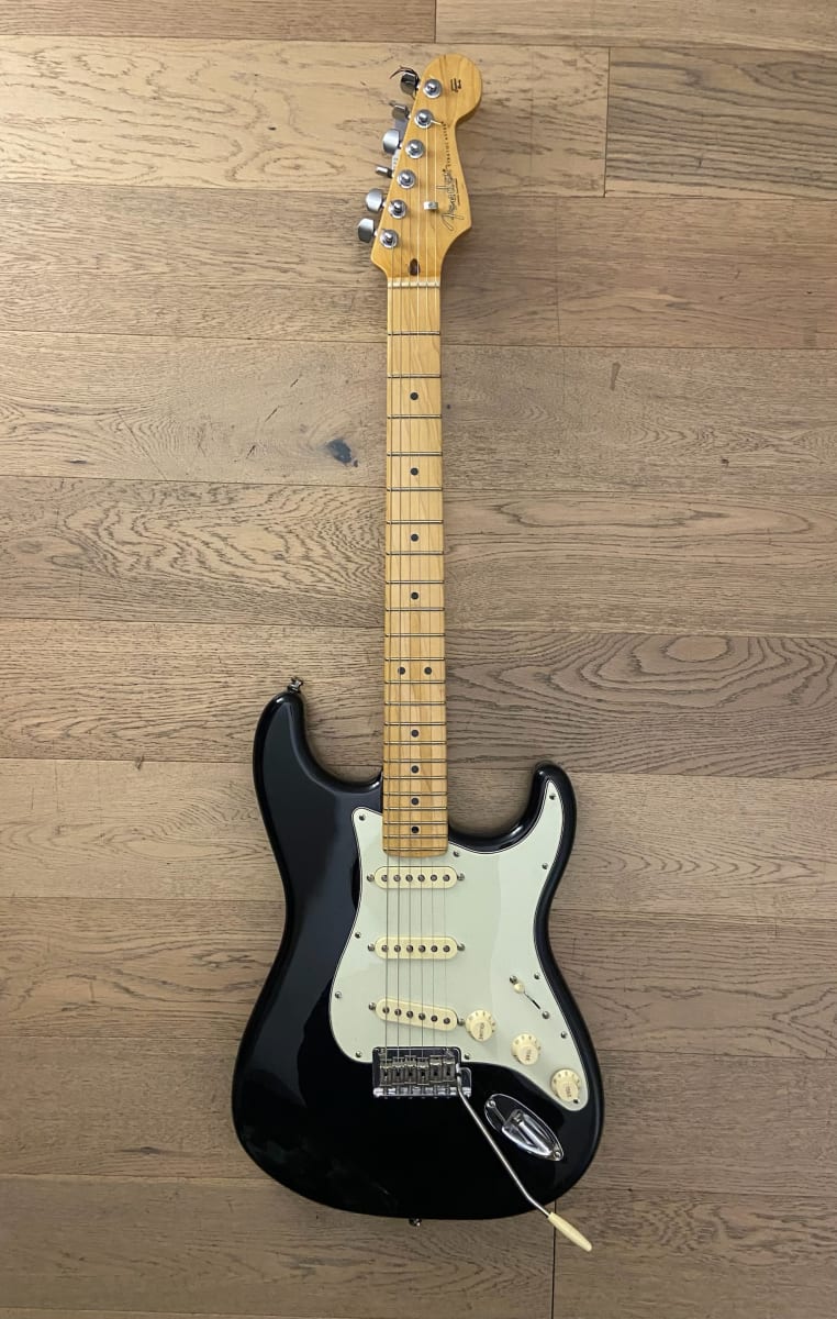 Guitarra Electrico Fender Stratocaster SSS American Professional