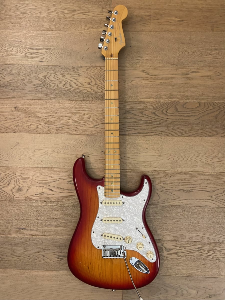 Guitarra Electrico Fender Stratocaster SSS American Deluxe (SKU
