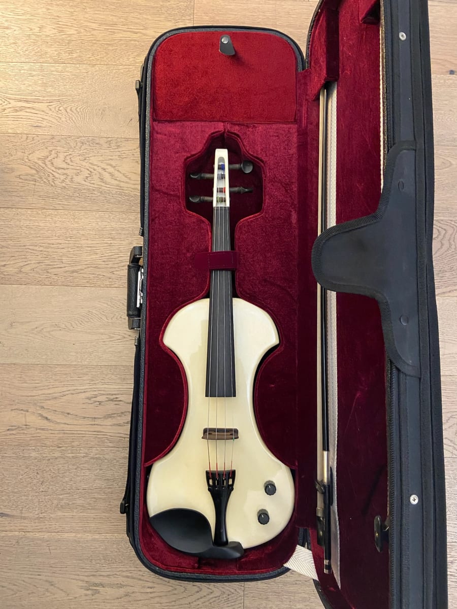Violin Electrico Fender FV-1 (SKU:2029) | Instrumentos Chile