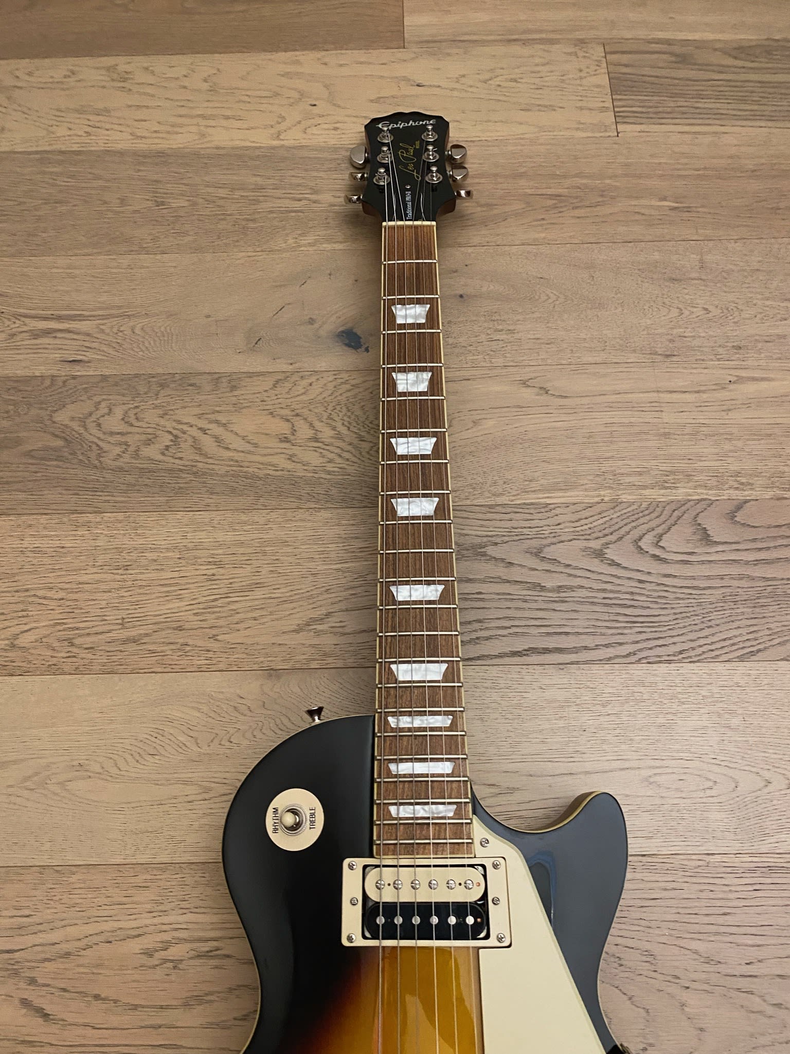 Epiphone Les Paul Traditional PRO II (SKU:1692) | Instrumentos Chile