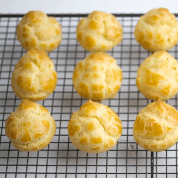 Profiteroles de Crema 16 un2