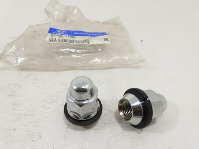 TUERCA DE RUEDA 52950-470001