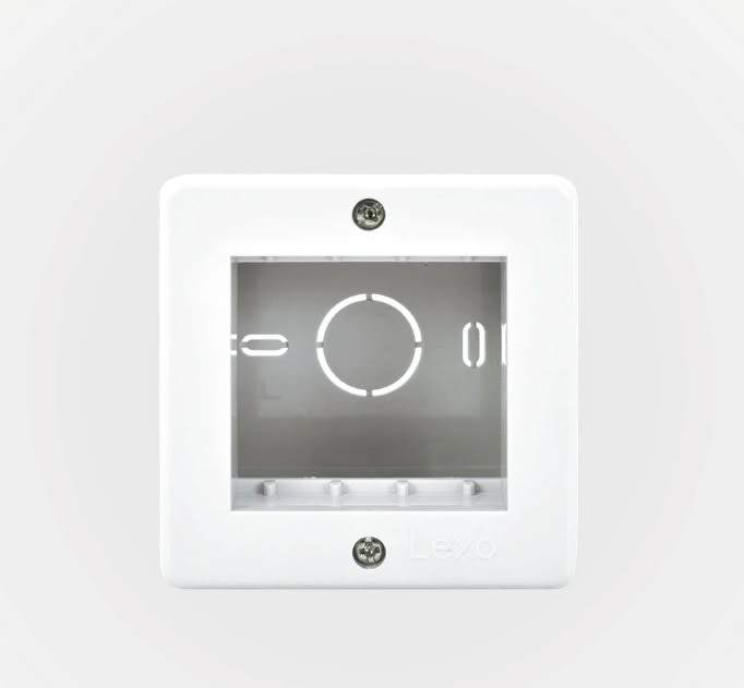 CASQUETE SOBREPUESTO BLANCO LEXO2