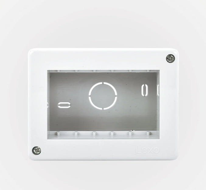 CASQUETE SOBREPUESTO BLANCO LEXO3