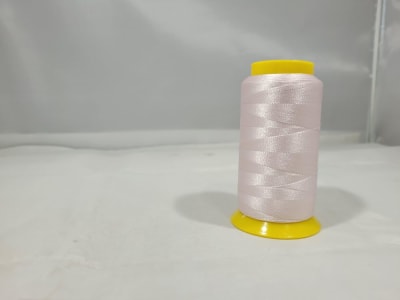 HILO DE BORDAR A MAQUINA PETUNIA ROSA CLARO 5201