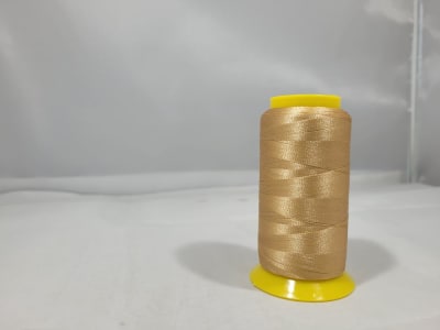 HILO DE BORDAR A MAQUINA PETUNIA  BEIGE 54241