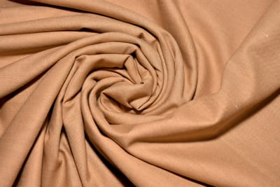 TELA CREA 144 HILOS COLOR BEIGE OSCURO 061