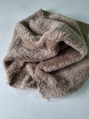 TELA CORDERITO COLOR BEIGE