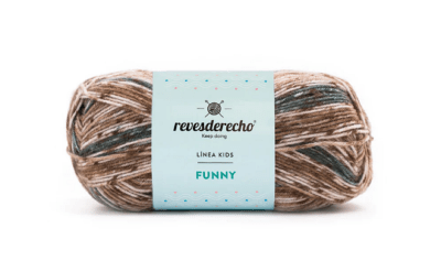 LANA FUNNY REVES DERECHO CAFE 011