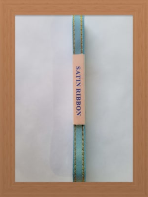CINTA SATIN BORDE DORADO 0.7 CM CELESTE