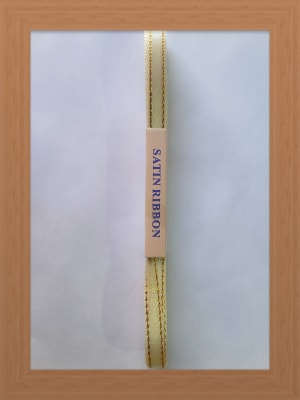 CINTA SATIN BORDE DORADO 0.7 CM CRUDO