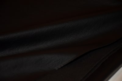 TELA CUERINA COLOR NEGRO 16