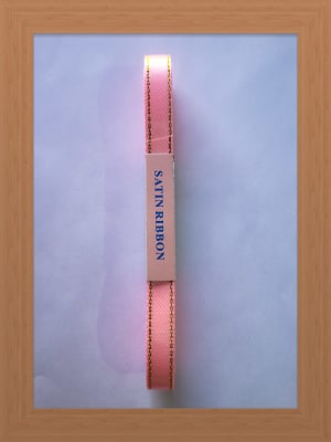 CINTA SATIN BORDE DORADO 1 CM ROSADO FUERTE