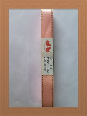 CINTA SATIN BORDE DORADO 1.5 CM ROSADO