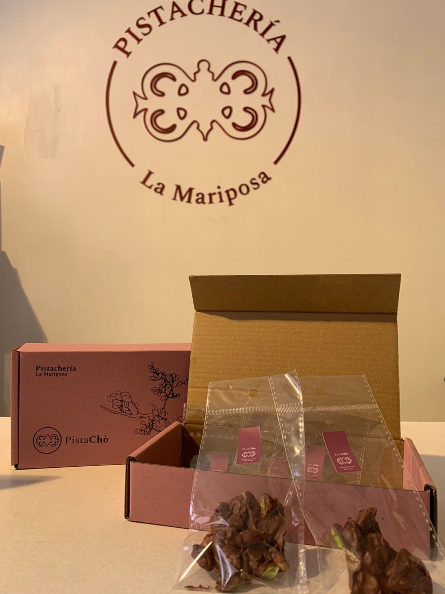 PistaCHÓ, pistacho con chocolate 54% de cacao 100gr2