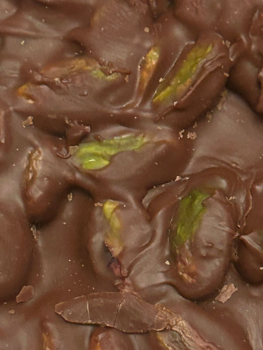 PistaCHÓ, pistacho con chocolate 54% de cacao 100gr3