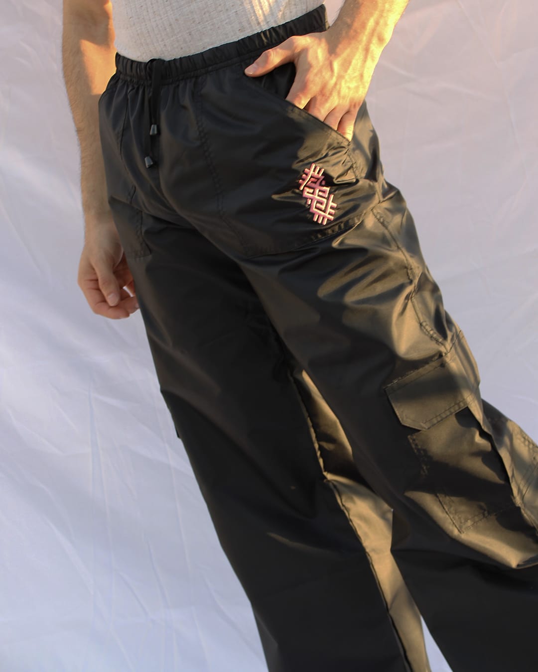 Pantalón Cargo Negro2
