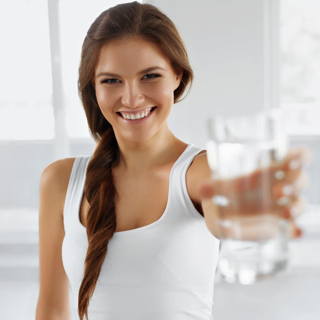 Consejos de hidratación para prevenir la formación de cálculos renales