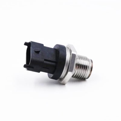SENSOR DE PRESION DEL RIEL DE COMBUSTIBLE CUMMINS 6.7 52976402